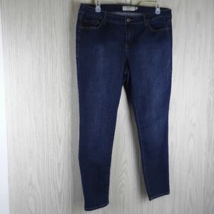 Torrid Jeans Women 20R  Blue Skinny Dark Wash High Rise Stretch Denim.